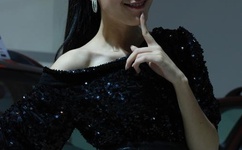 国产亚洲精品中文带字幕21页